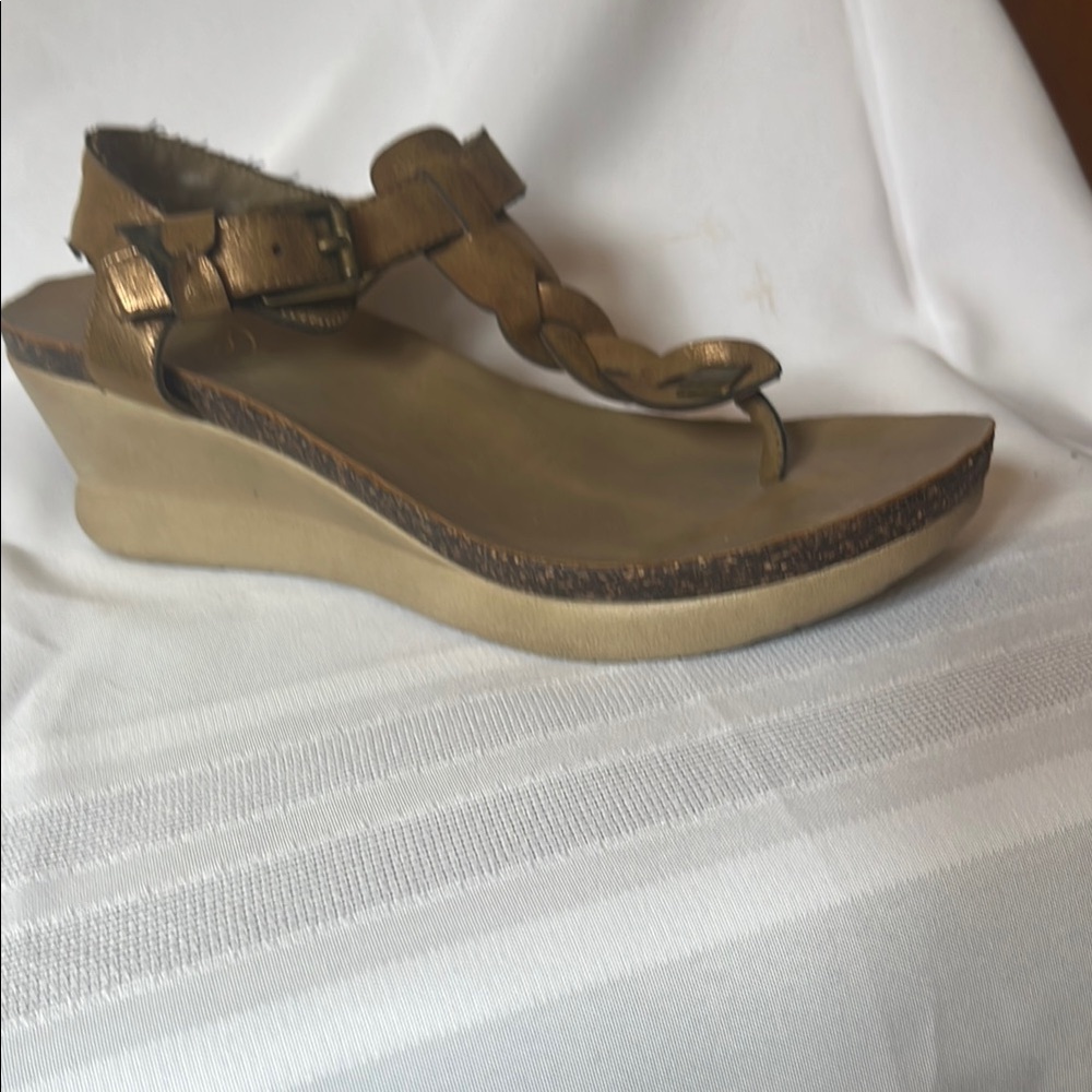 Elegant Gold and Cream Wedge Sandals with Ankle Strap